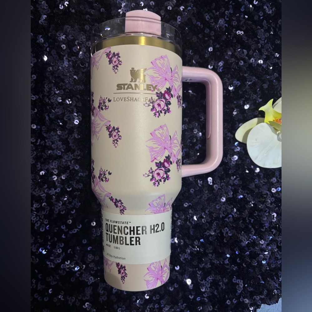 🎁Stanley Quencher H2.0 Tumbler with Pink and Purple Floral Design🎁 - Picture 2 of 8